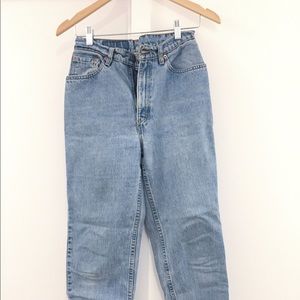 Vintage 27" high waisted crop raw hem Levi's